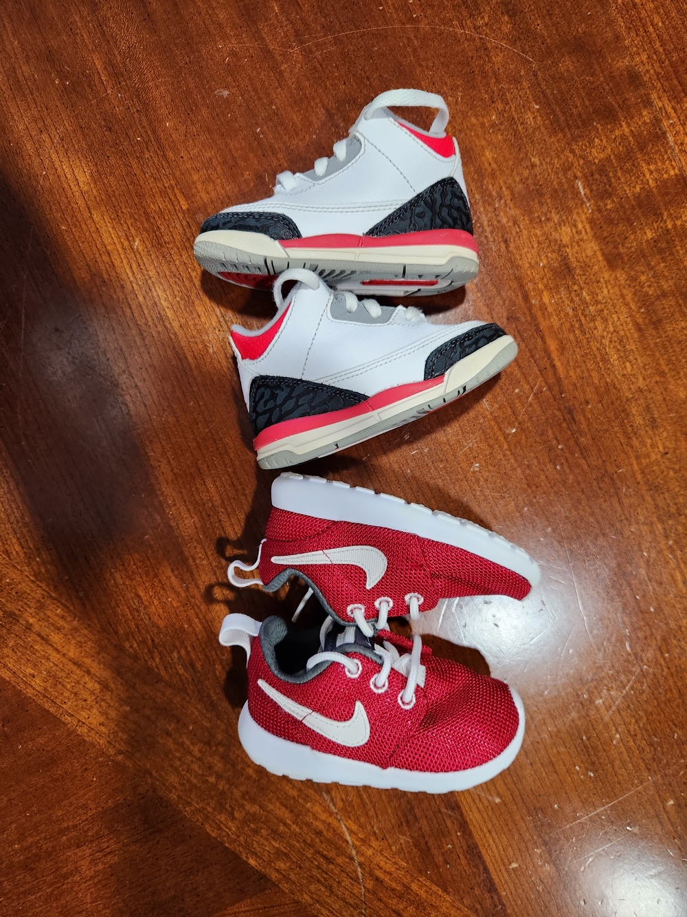 Jordan Retro 3s & Nike Roshe Size 5C